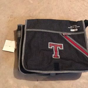 Tommy Hilfiger messenger bag